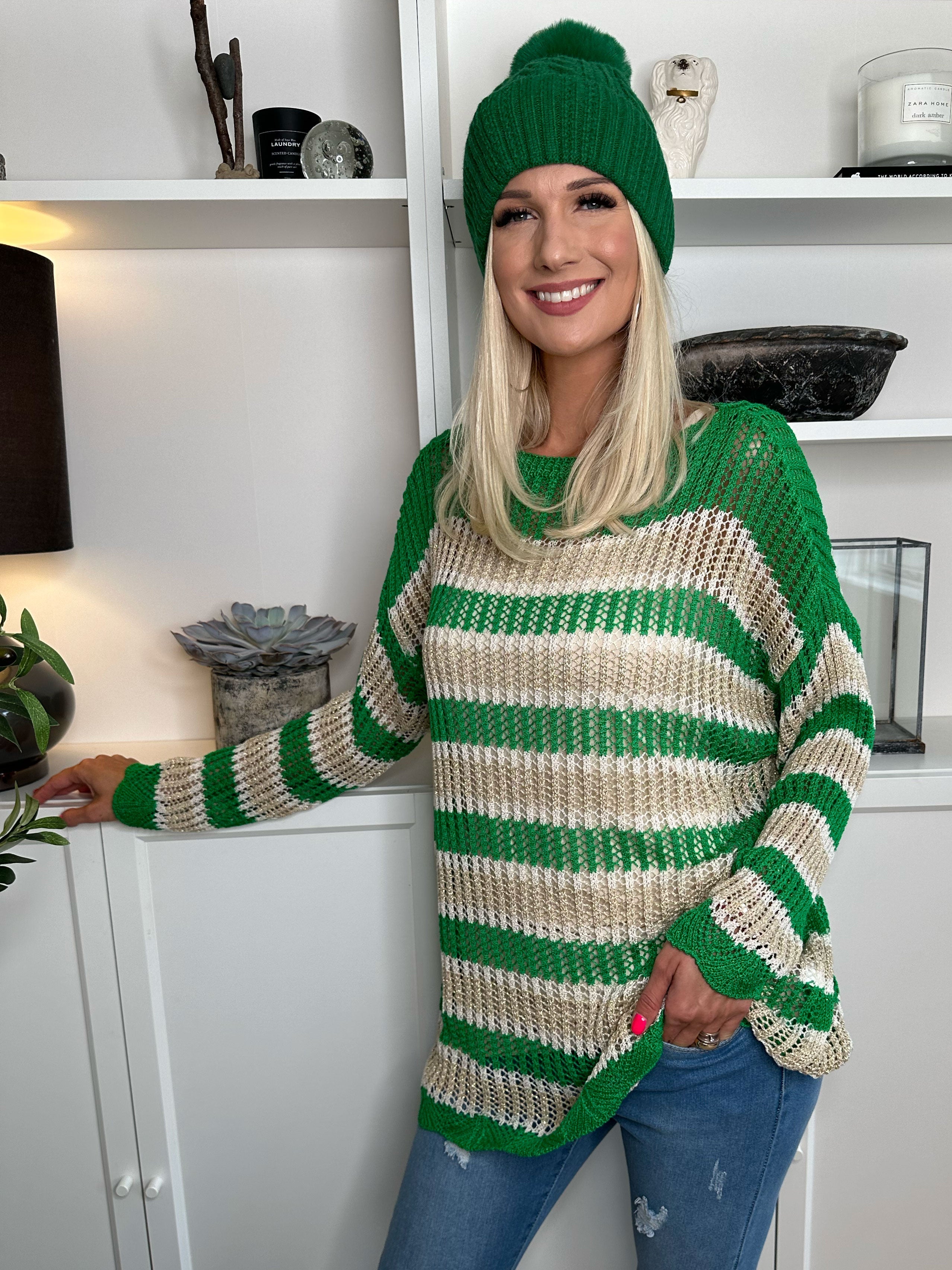 Ania - Randig stickad blus med hål